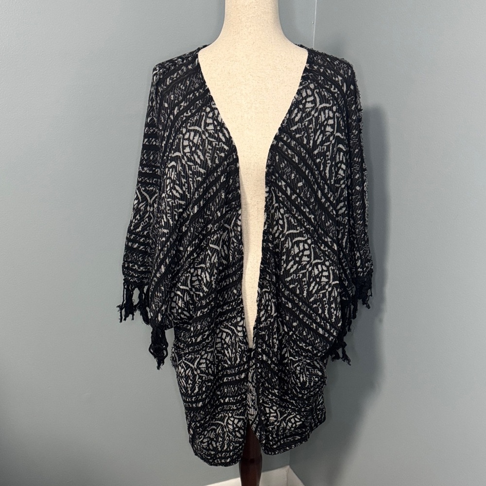 Free People Women’s Black/White Tapestry Fringe Cardigan Sz XS